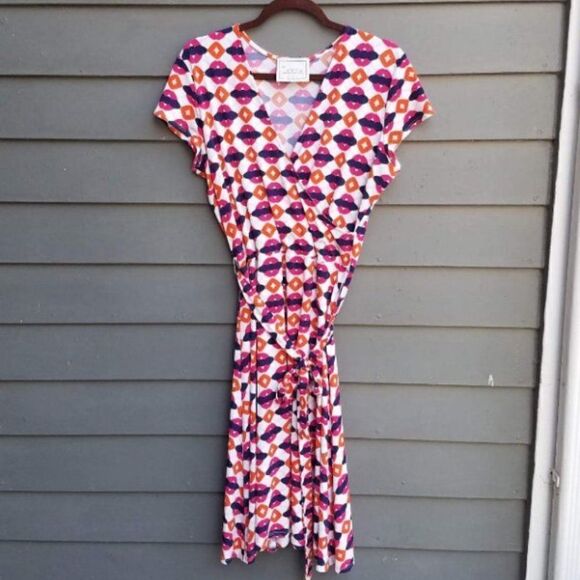 Leota Faux Wrap Dress in Navy, Pink, Orange Print See Measurements - Picture 2 of 7